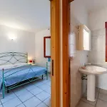 Cozy Flat With Shared Pool Badesi