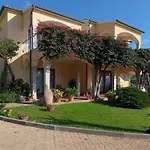 Cozy Flat With Shared Pool * Badesi