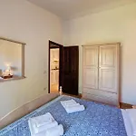 Cozy Flat With Shared Pool