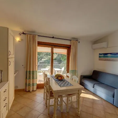 Cozy Flat With Shared Pool 公寓 *